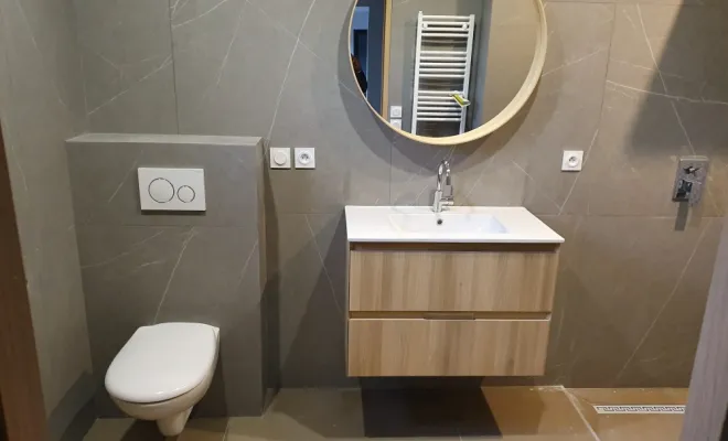 SALLE D'EAU WC + LAVABO